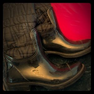 Super Stylish Knee High Rainboots